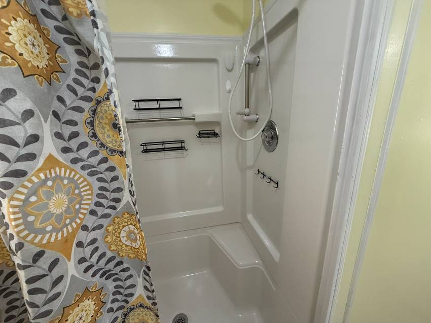 7924 Desoto Dr a Ellenton, FL Mobile or Manufactured Home for Sale